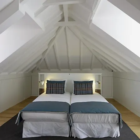 Luxus Santa Catarina Apartment Lisbon